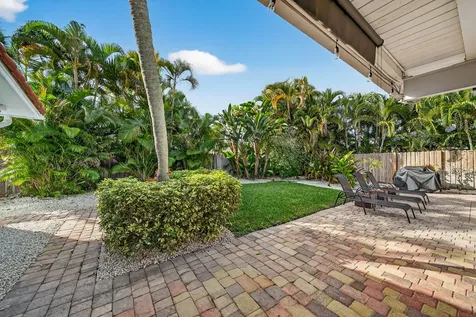 2081 Ne 25th Street Lighthouse Point FL 33064