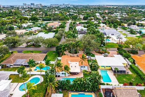 2081 Ne 25th Street Lighthouse Point FL 33064