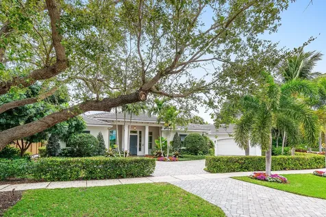 135 Dixie Boulevard Delray Beach FL 33444