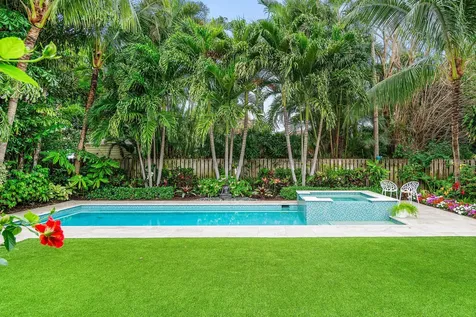 135 Dixie Boulevard Delray Beach FL 33444