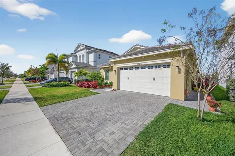 15017 Goldspar Court Westlake FL 33470