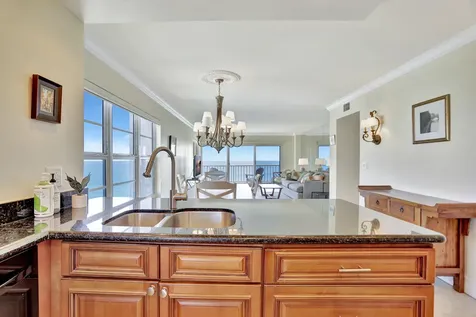 1021 Hillsboro Mile Hillsboro Beach FL 33062