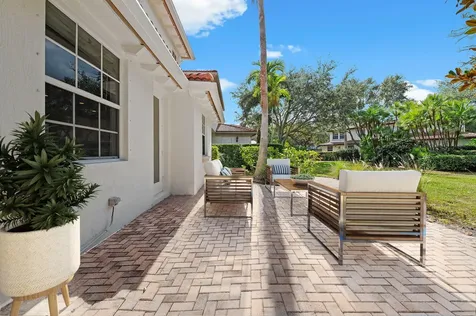 622 Castle Drive Palm Beach Gardens FL 33410