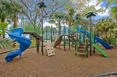 622 Castle Drive Palm Beach Gardens FL 33410