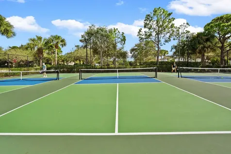 622 Castle Drive Palm Beach Gardens FL 33410