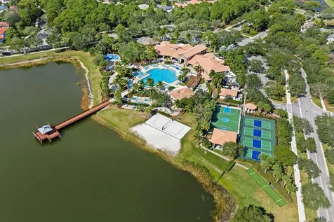 622 Castle Drive Palm Beach Gardens FL 33410