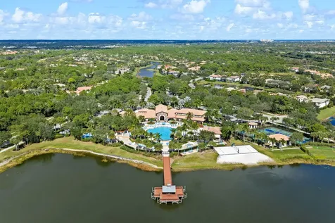 622 Castle Drive Palm Beach Gardens FL 33410
