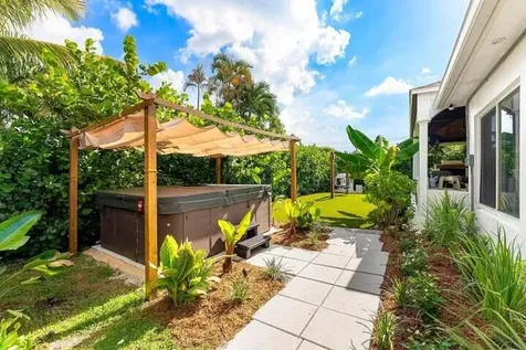 499 Ne 28th Road Boca Raton FL 33431