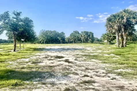 2452 SE 130th Way Okeechobee FL 34974