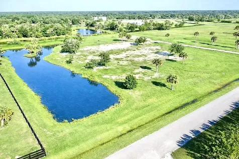 2452 SE 130th Way Okeechobee FL 34974