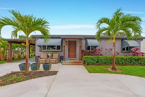 236 W 24th Street Riviera Beach FL 33404
