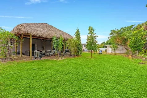 236 W 24th Street Riviera Beach FL 33404