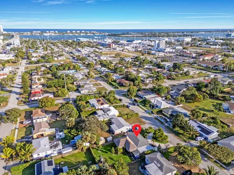 236 W 24th Street Riviera Beach FL 33404