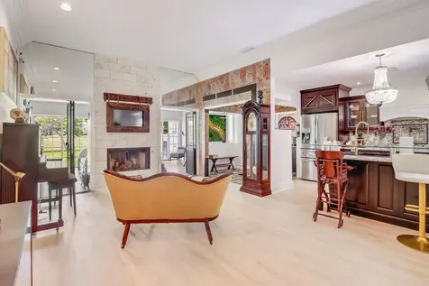 6590 Fountains Circle Lake Worth FL 33467