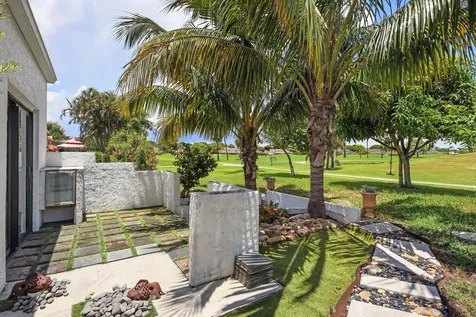 6590 Fountains Circle Lake Worth FL 33467