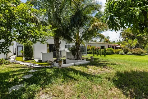 6590 Fountains Circle Lake Worth FL 33467