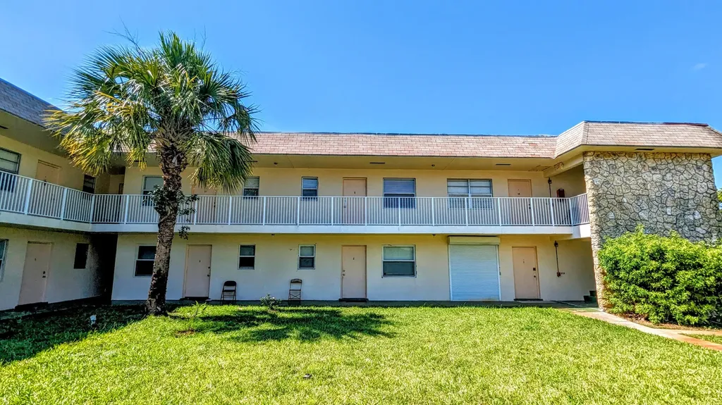 2301 SE 4th Street Boynton Beach FL 33435