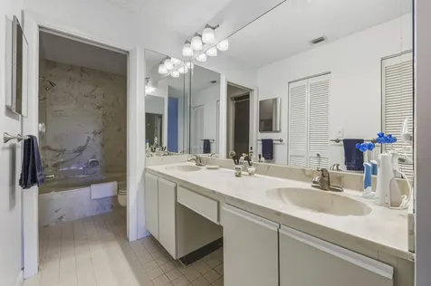 5121 Oak Hill Lane Delray Beach FL 33484
