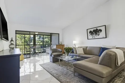 5121 Oak Hill Lane Delray Beach FL 33484