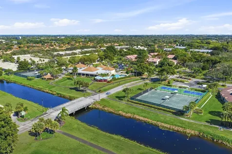 5121 Oak Hill Lane Delray Beach FL 33484