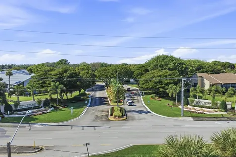 5121 Oak Hill Lane Delray Beach FL 33484