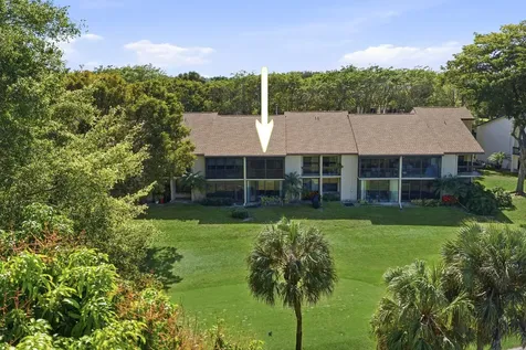 5121 Oak Hill Lane Delray Beach FL 33484