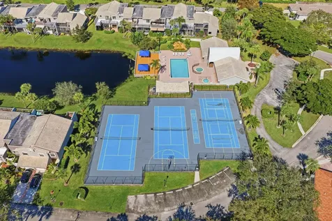 5121 Oak Hill Lane Delray Beach FL 33484