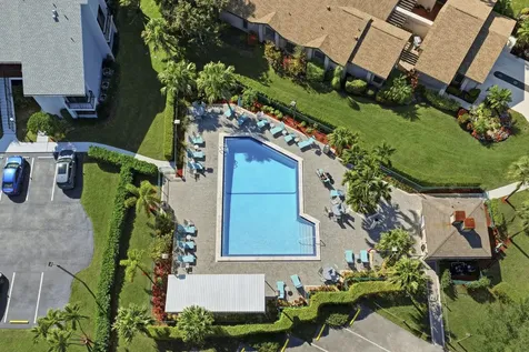 5121 Oak Hill Lane Delray Beach FL 33484
