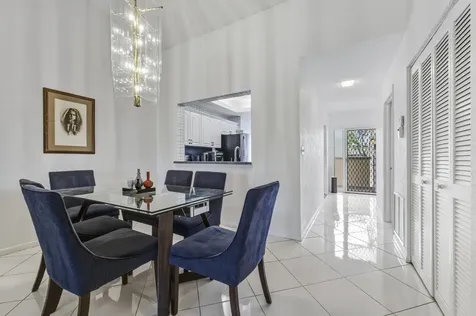 5121 Oak Hill Lane Delray Beach FL 33484