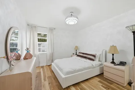 468 Normandy J Delray Beach FL 33484
