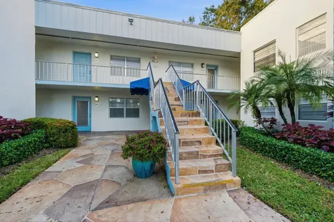 468 Normandy J Delray Beach FL 33484