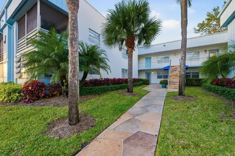 468 Normandy J Delray Beach FL 33484
