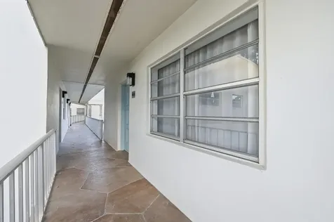 468 Normandy J Delray Beach FL 33484