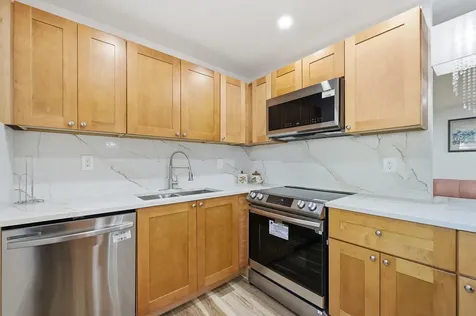 468 Normandy J Delray Beach FL 33484
