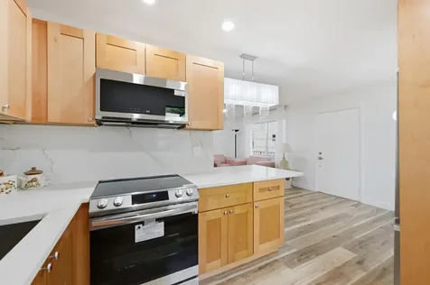 468 Normandy J Delray Beach FL 33484