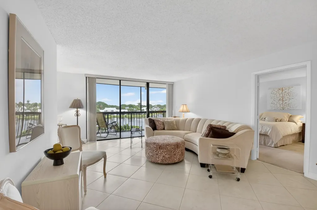 1554 Bridgewood Drive Boca Raton FL 33434