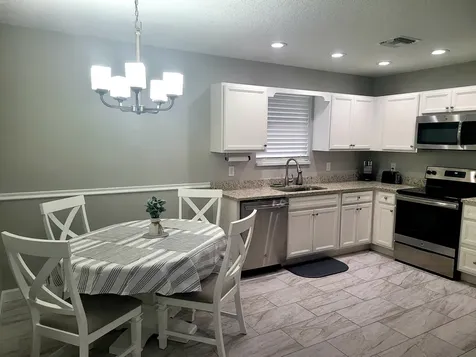 511 W Pine Street Lantana FL 33462