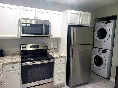 511 W Pine Street Lantana FL 33462