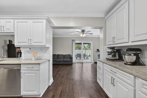 7101 Nw 98th Terrace Tamarac FL 33321