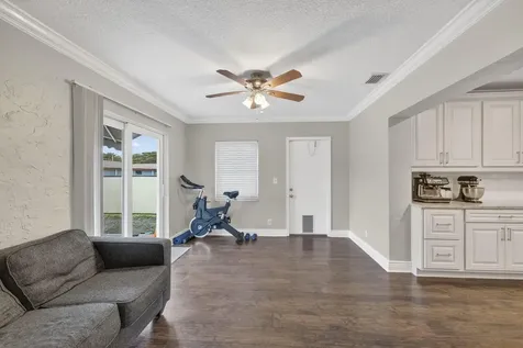 7101 Nw 98th Terrace Tamarac FL 33321