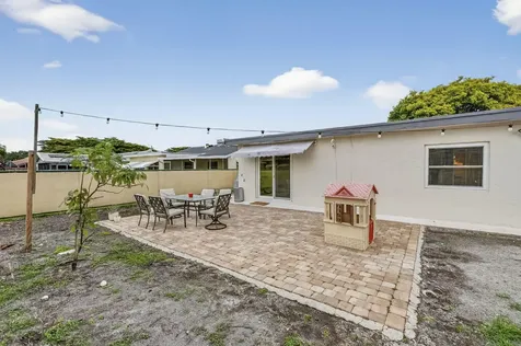 7101 Nw 98th Terrace Tamarac FL 33321