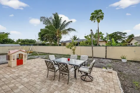7101 Nw 98th Terrace Tamarac FL 33321