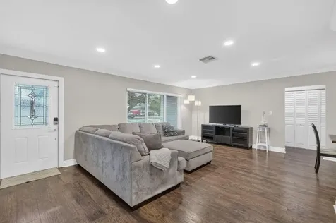 7101 Nw 98th Terrace Tamarac FL 33321