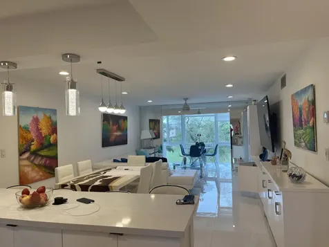 9321 Sunrise Lakes Boulevard Sunrise FL 33322