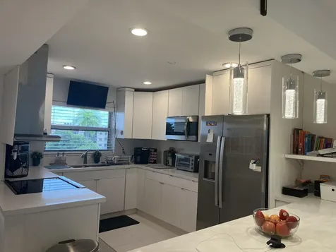 9321 Sunrise Lakes Boulevard Sunrise FL 33322