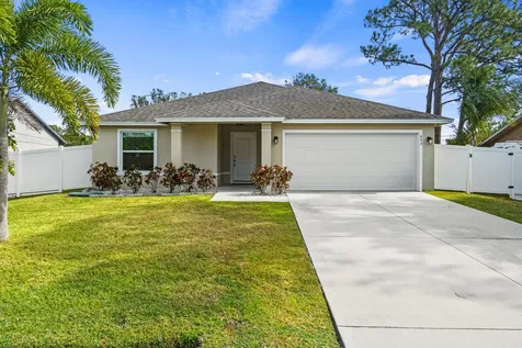 643 Sw Curry Street Port Saint Lucie FL 34983