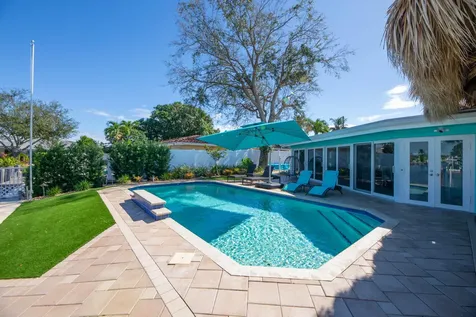 521 Se 4 Court Pompano Beach FL 33060
