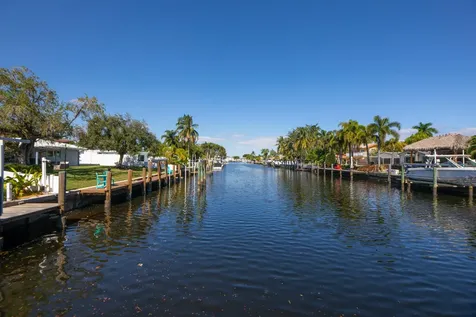 521 Se 4 Court Pompano Beach FL 33060