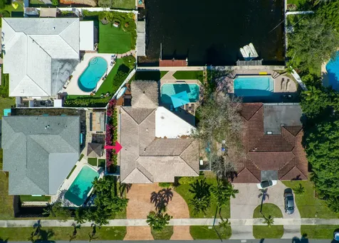 521 Se 4 Court Pompano Beach FL 33060