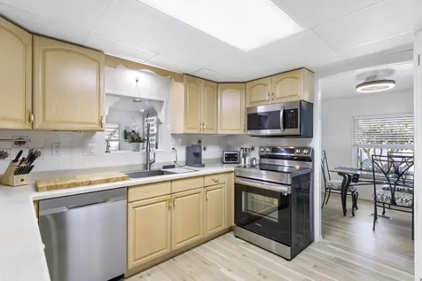 32007 Domingo Bay Boynton Beach FL 33436